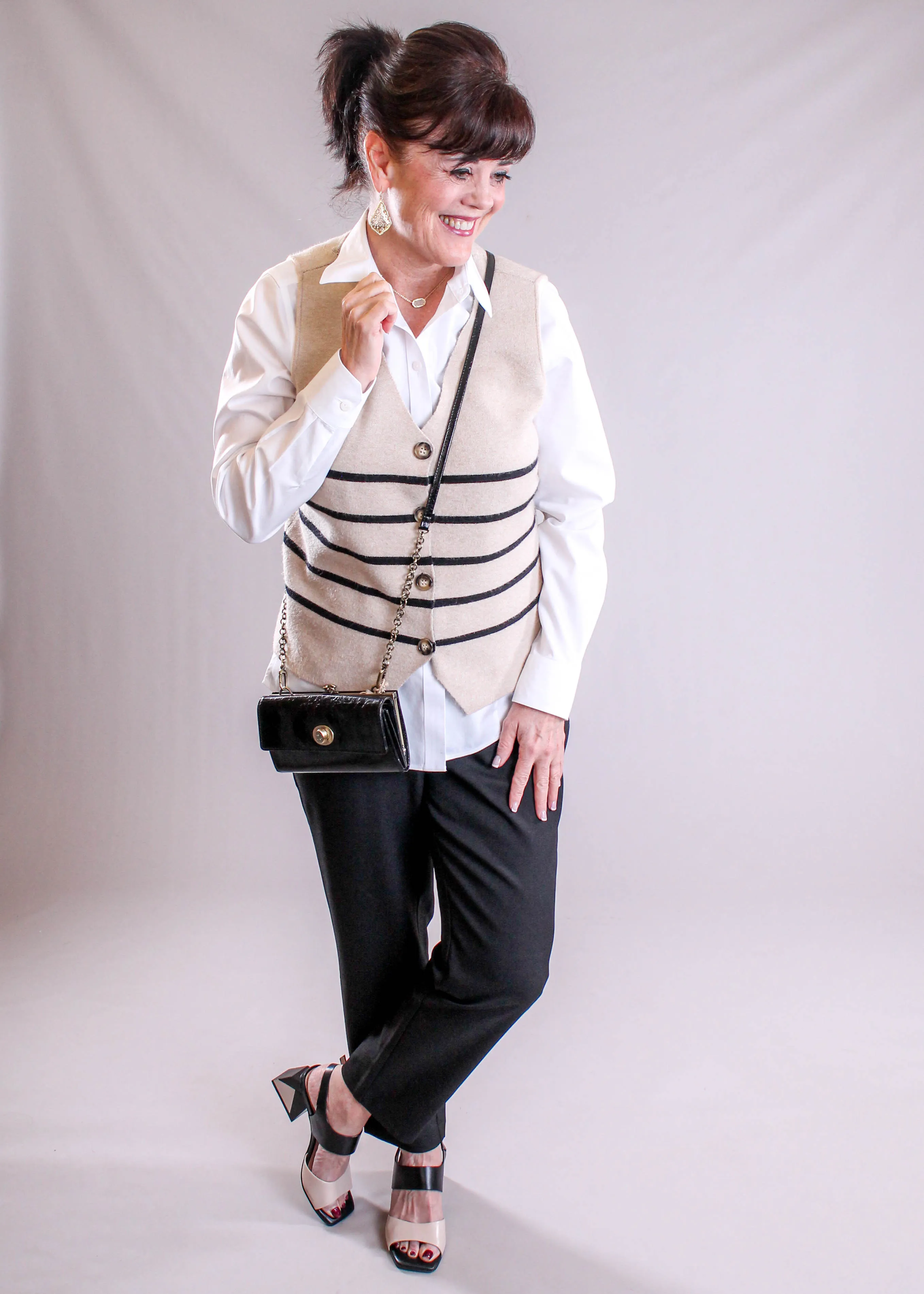 Charlie B Pull On Crop Pant with Pockets