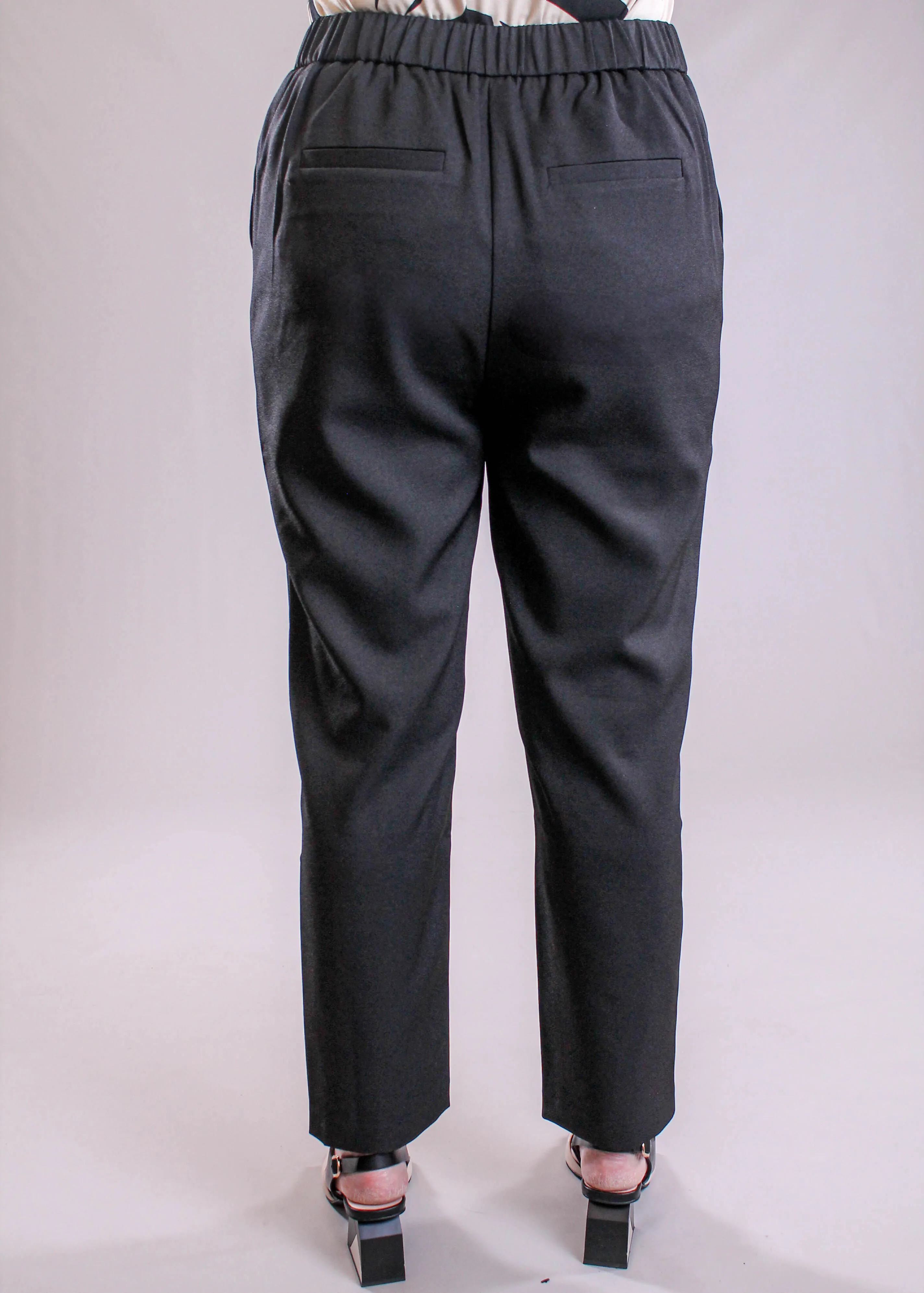 Charlie B Pull On Crop Pant with Pockets