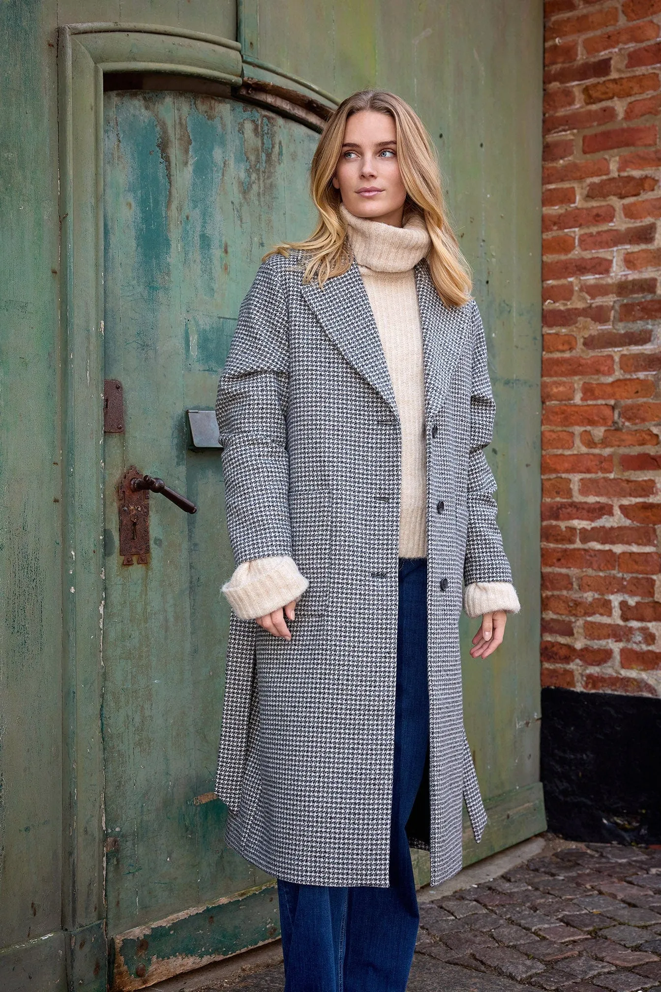 Felisia Wool Blend Houndstooth Coat - Black Combi