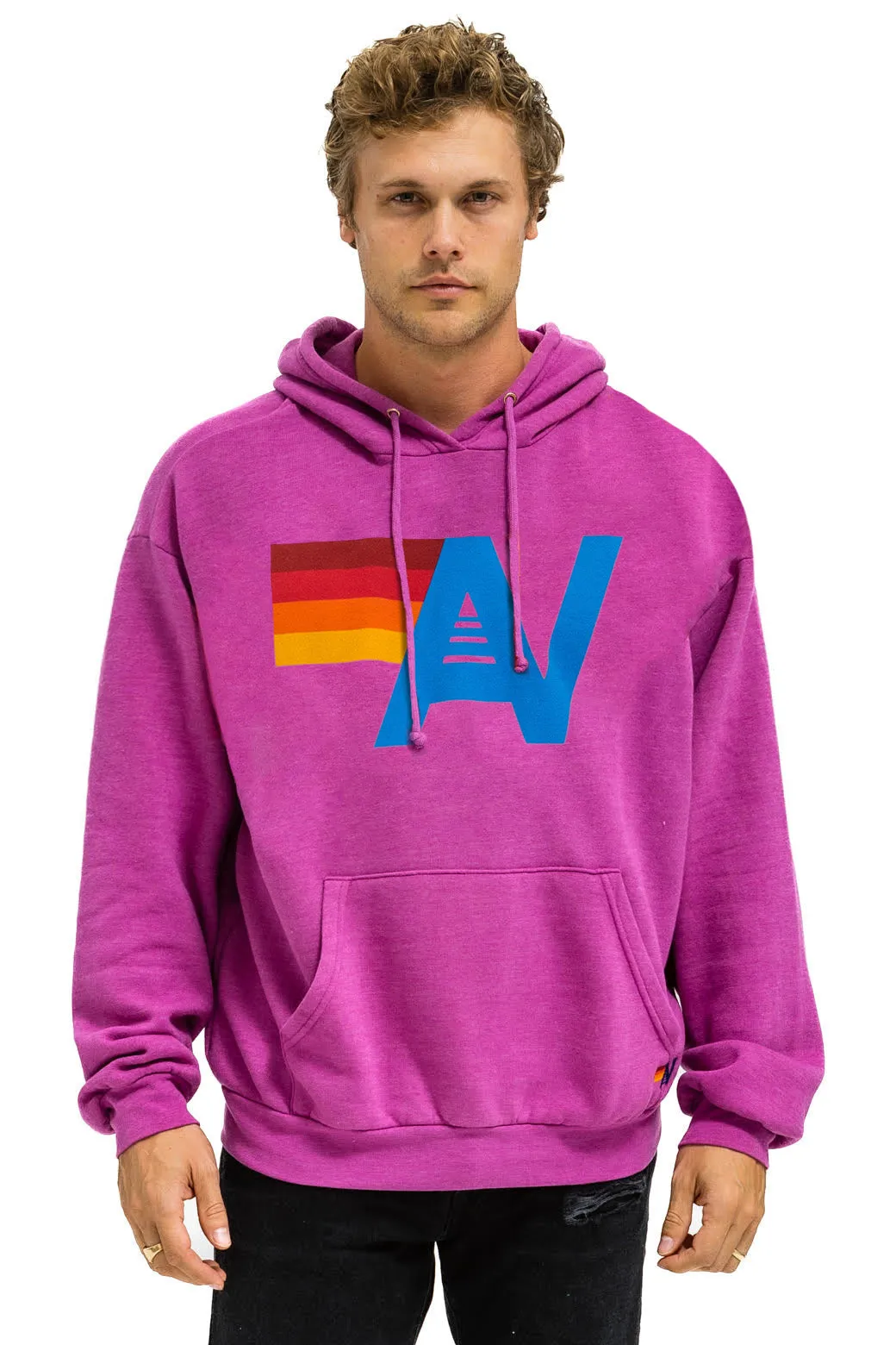 LOGO PULLOVER RELAXED HOODIE - MAGENTA