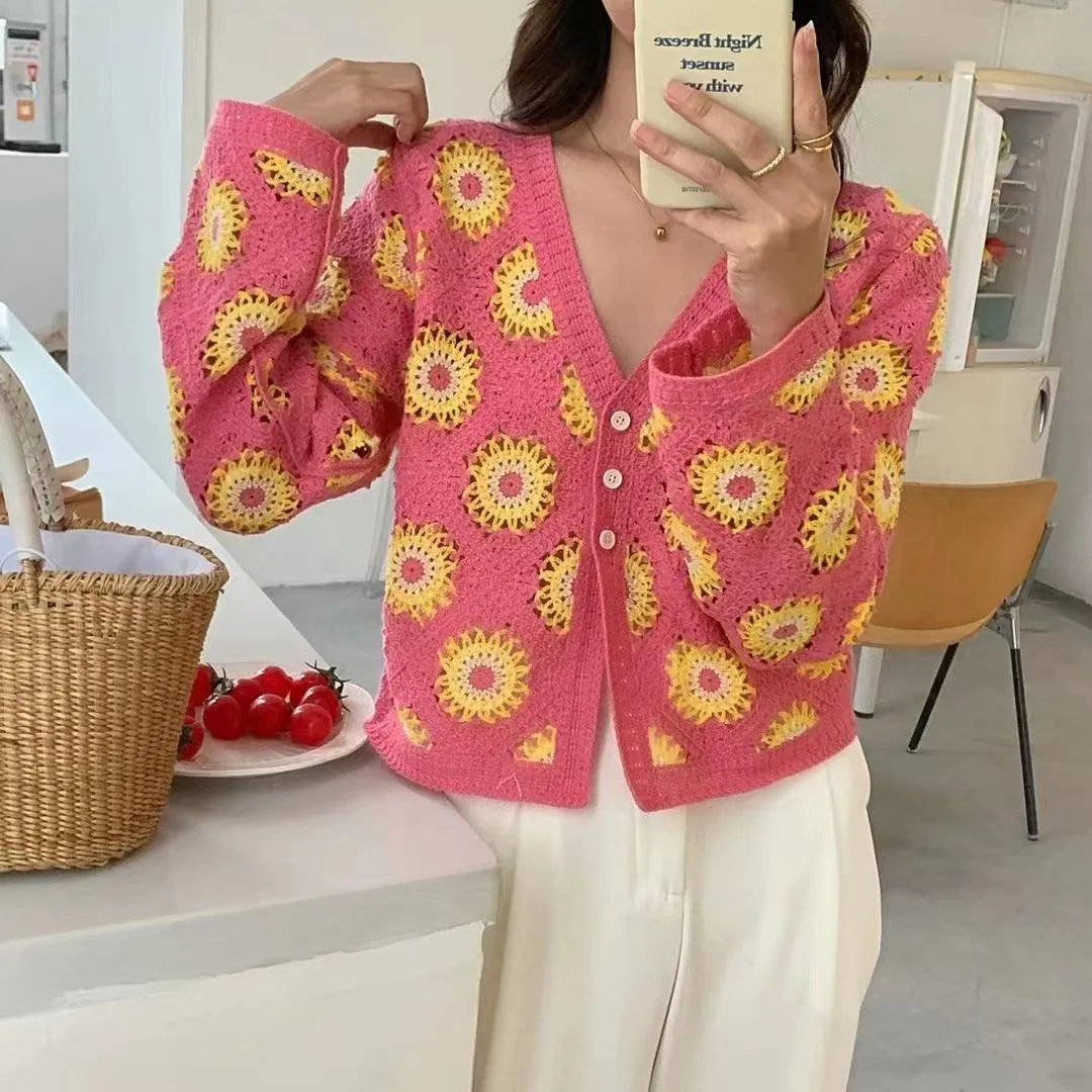 New Hollow-out Embroidered V-neck Knitwear Coat For Women Short Sweet All-matching Top