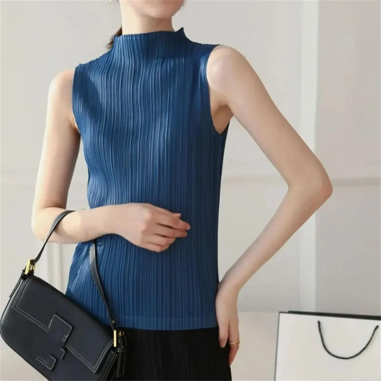 Women Pleated Sleeveless Undershirt Half-high Neck Simple Solid Color Versatile Bottoming T-Shirt Vest
